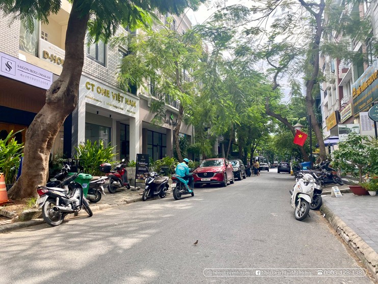 Bán Nhà Hưng Gia 1 Phú Mỹ Hưng Đường Nội Khu